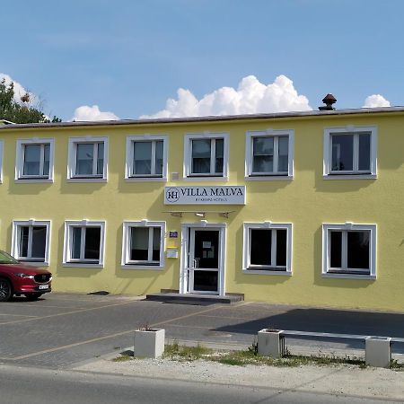 Łomianki Villa Malva المظهر الخارجي الصورة